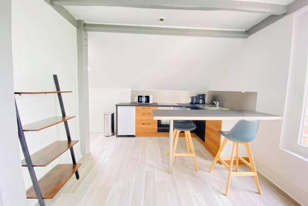 Le Belle Vue St Marcel Apartment Laon Bagian luar foto